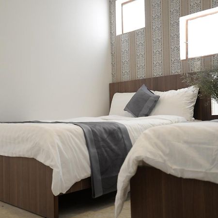 Amis Hotel دالات المظهر الخارجي الصورة